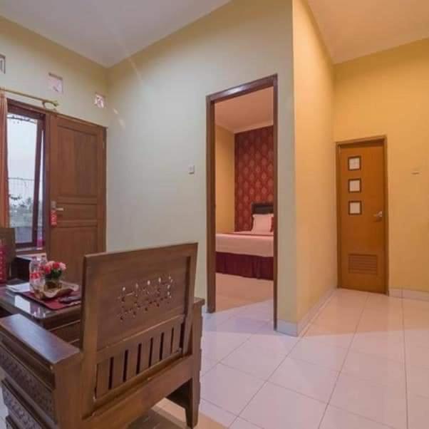 Hotel Omah Tjepit Buitenkant foto